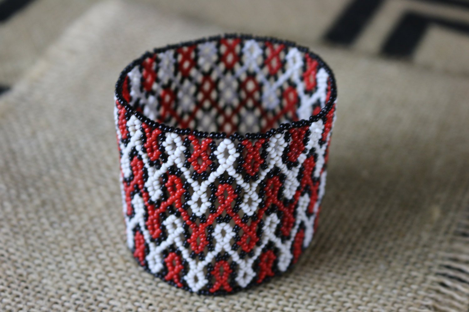 Jagua Ink Tribe - Art# K135 3+ inch Original Kayapo Traditional Peyote  stitch Beaded Bracelet from Brazil. – Fresh Jagua ®